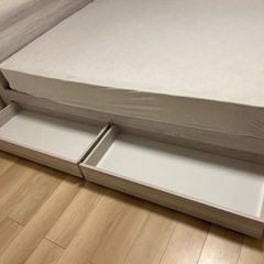 【無料】ニトリ　ダブルベッド（マットレス付き）の画像