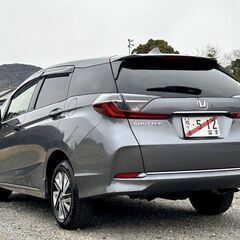 シャトル極美★後期型★最終現行【希少ハイブリッド ホンダセンシング4WD】車検フルR9年4月迄・センシング安全装備多数・車間制御・自動ブレーキ…の画像