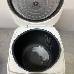 炊飯器の画像
