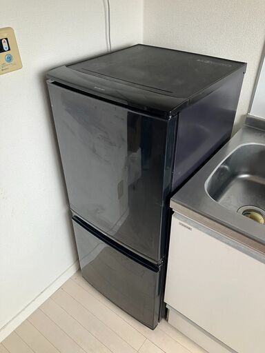 SHARP冷蔵庫【137L】単身向け