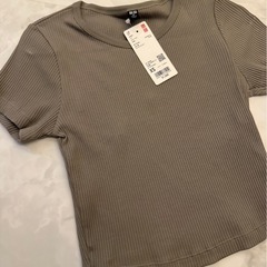 【売却済/無料】ユニクロ　レディース　リブクロップドTシャツの画像