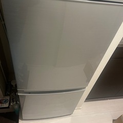 シャープ137L冷蔵庫【3/20引き取りに来れる方】