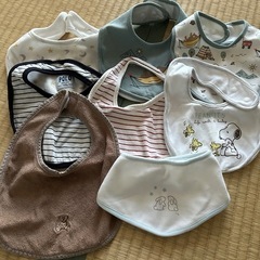 よだれかけ８枚