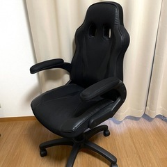 ゲーミングチェア　ブラック