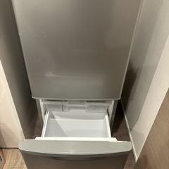 冷凍冷蔵庫　Panasonic NR-B147Wの画像