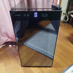 ワインセラー 18本 IWC-P182A-B 
デジタル温度表示...