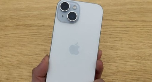 携帯電話 iPhone15  \n