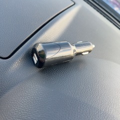 車　バイク　3連USB シガーソケットの画像