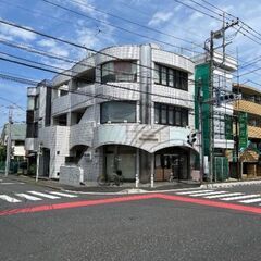 💕オーナーチェンジ💕視認性良好な角地に立地🎶全6戸 ［店舗×5・店舗事務所×1］、RC造地下1階付3階建🎵 - 所沢市