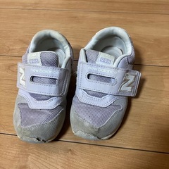 ニューバランス　キッズスニーカーの画像
