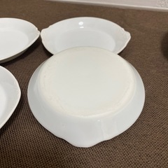 アンティークな小皿4枚の画像
