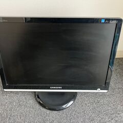 掃除機、空気清浄機、モニター、タブレットの画像