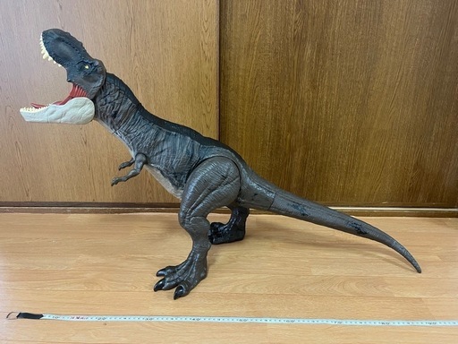 恐竜(ティラノサウルス)