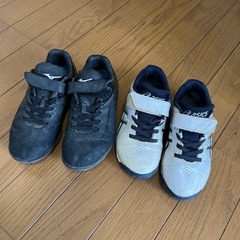 野球トレシューとスパイク