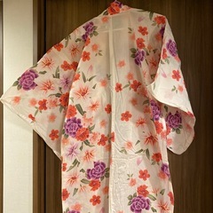 浴衣　花柄　白地にピンク　可愛い系の画像