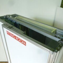 【中古】フィッティングルーム 試着室 幅910×奥910×高1950mm 照明 ミラー 姿見 カーテン 更衣室 催事場 店舗の画像