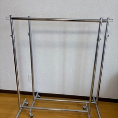 ハンガーラック
