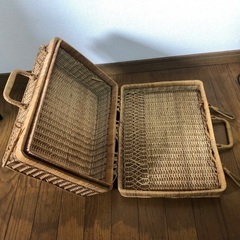 ピクニックかごバックの画像