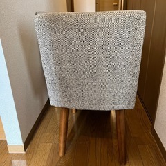 ダイニングチェア4脚の画像