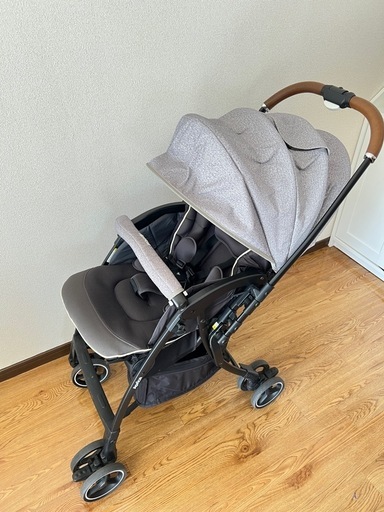 美品☆Appricaラクーナクッション　ベビーカー
