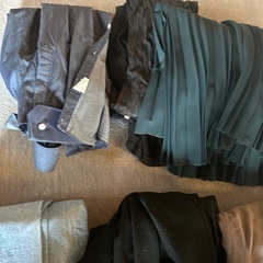 ズボン大量　Mサイズの画像
