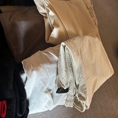 ズボン大量　Mサイズの画像