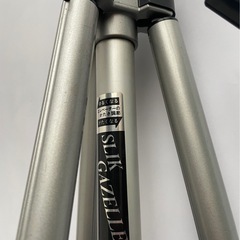 SLIK gazelle 三脚
の画像