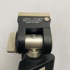 SLIK gazelle 三脚
の画像