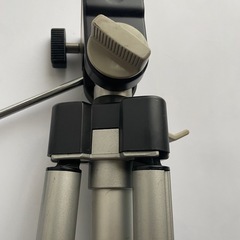 SLIK gazelle 三脚
の画像