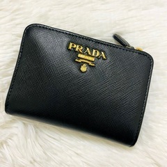 PRADA  財布