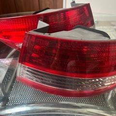 ホンダエリシオンテールレンズ左右の画像
