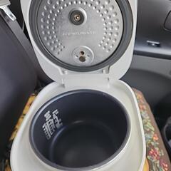 美品高年式❕🉐炊飯器　５合炊きの画像