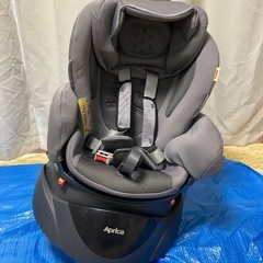 アップリカ　
チャイルドシート 