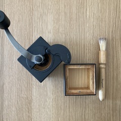 【中古品：カリタ Kalita 木製コーヒーミル キュービック】丈夫な鋳鉄製カッター  粗さ調整可能の画像