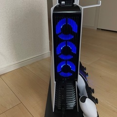 PS5グランツーリスモ同梱版ディスクエディション＋LEDファン＋LED  PS縦型置きの画像