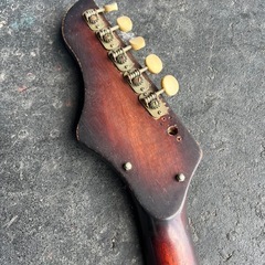 【骨董品】アンティークギターの画像