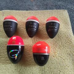 円錐ウキ。１個だけキズ物