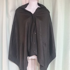 1275.黒いボタン付き2wayボレロストール☆の画像