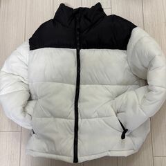 ダウンジャケットLサイズ無料です