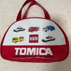 トミカ　バッグ