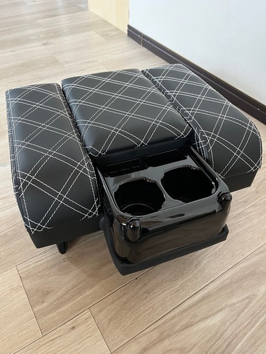 200系　ハイエースDX センターコンソール　新品