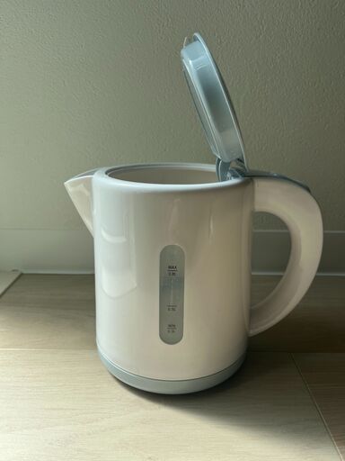 電気ケトル 0.8L DMK-805