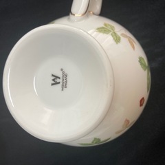 ウエッジウッド　ワイルドストロベリーカップアンドソーサー2きゃくの画像