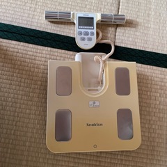 OMRON KaradaScan 体重計　体組成計の画像