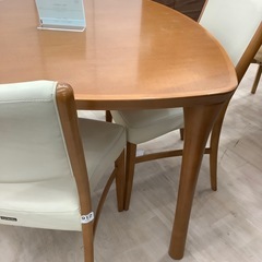 【Karimoku カリモク】ダイニングテーブル，チェアセットのご紹介です！の画像