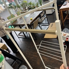 室内洗濯物干しの画像