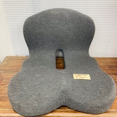 ⭐️未使用品⭐️低反発座椅子