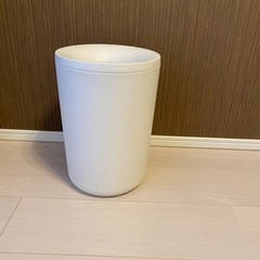 3/18 9:30までに取りに来て下さる方 ゴミ箱