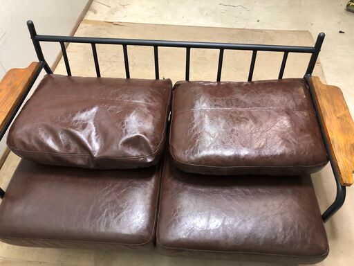 ソフトレザー 鉄脚 2人掛け ソファ 肘付き 75050-1-010