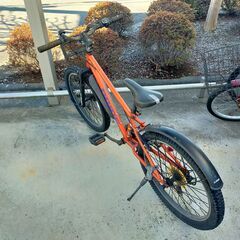 自転車　22インチ　オレンジ